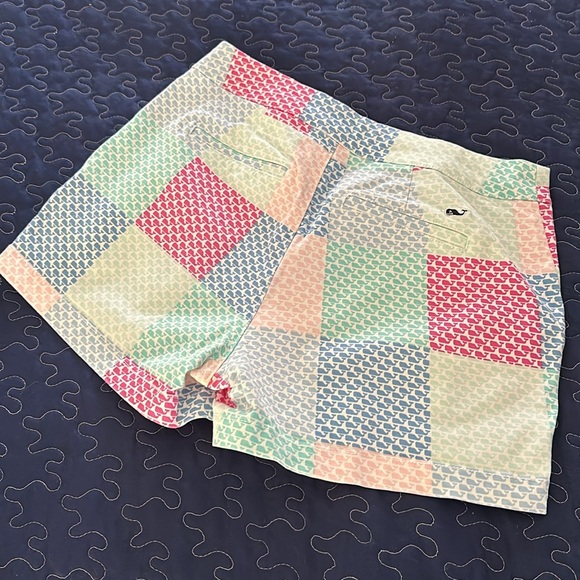 Vineyard vines shorts, size 4 pink blue green - Picture 2 of 4